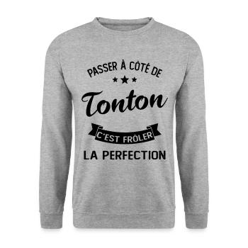 Passer À Côté De Tonton C'est Frôler La Perfection - Sweat-shirt Unisexe - gris chiné - Devant - Alina (178cm) & Michal (187cm)
