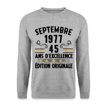 45 Ans Anniversaire Vintage Né(e) Septembre 1977 - Sweat-shirt Unisexe - gris chiné - Devant - Alina (178cm) & Michal (187cm)