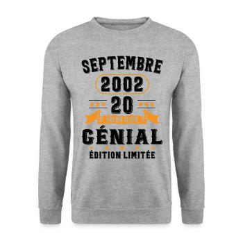 20 Ans Anniversaire Vintage Né(e) Septembre 2002 - Sweat-shirt Unisexe - gris chiné - Devant - Alina (178cm) & Michal (187cm)