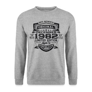 Décembre Né en 1982 Cadeau de 40e anniversaire - Sweat-shirt Unisexe - gris chiné - Devant - Alina (178cm) & Michal (187cm)