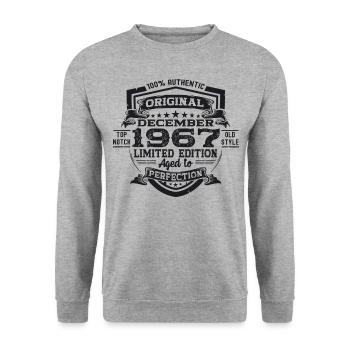 Original December 1967 55th birthday gift - Unisex Sweatshirt - salt & pepper - Front - Alina (178cm) & Michal (187cm)