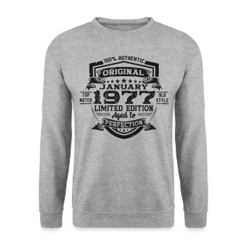 Born 1977 January 46th birthday Gift man - Unisex Sweatshirt - salt & pepper - Front - Alina (178cm) & Michal (187cm)