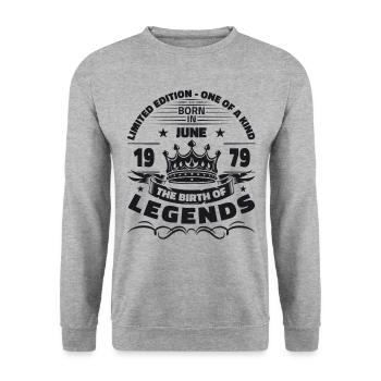 Légende Juin 1979 Millésime 1979 Anniversaire 1979 - Sweat-shirt Unisexe - gris chiné - Devant - Alina (178cm) & Michal (187cm)