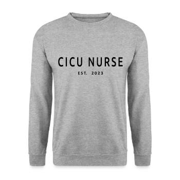 CICU Nurse Est. 2023 Stolze Krankenschwester Geschenk Männer & Frauen - Unisex Pullover - Weißgrau meliert - Vorne - Alina (178cm) & Michal (187cm)
