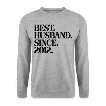 Bester Ehemann seit 2012, Geschenk zum 11-jährigen Jubiläum - Unisex Pullover - Weißgrau meliert - Vorne - Alina (178cm) & Michal (187cm)