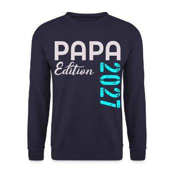 BABY PAPA 2027 EDITION - Unisex Pullover - Navy - Vorne - Alina (178cm) & Michal (187cm)