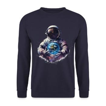 Astronaut hält Erde in Händen - Unisex Pullover - Navy - Vorne - Alina (178cm) & Michal (187cm)