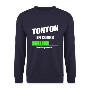 TONTON EN COURS - FUTUR TONTON - Sweat-shirt Unisexe - marine - Devant - Alina (178cm) & Michal (187cm)