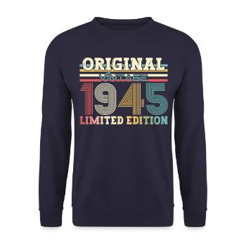 Original May 1945 Vintage 1945 Birthday 1945 - Unisex Sweatshirt - navy - Front - Alina (178cm) & Michal (187cm)