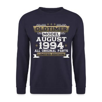 29th Birthday Man Oldtimer August Vintage 1994 - Sweat-shirt Unisexe - marine - Devant - Alina (178cm) & Michal (187cm)