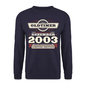 20. Geburtstag Oldtimer Dezember Jahrgang 2003 - Unisex Pullover - Navy - Vorne - Alina (178cm) & Michal (187cm)
