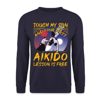 Touch my Son und Ihre erste Aikido-Stunde ist kostenlos - Unisex Pullover - Navy - Vorne - Alina (178cm) & Michal (187cm)