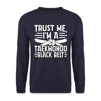 Glaub mir, ich bin ein Taekwondo-Schwarzgurt - Unisex Pullover - Navy - Vorne - Alina (178cm) & Michal (187cm)