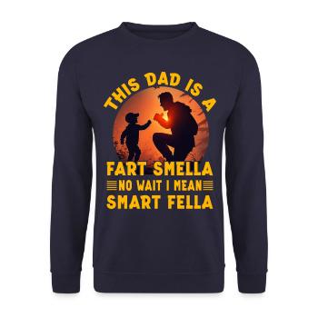 Dieser Papa ist ein Furzgeruch, nein, warte, ich meine klug - Unisex Pullover - Navy - Vorne - Alina (178cm) & Michal (187cm)