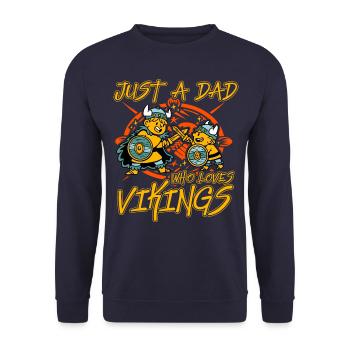 Nur ein Vater, der Wikinger liebt - Unisex Pullover - Navy - Vorne - Alina (178cm) & Michal (187cm)