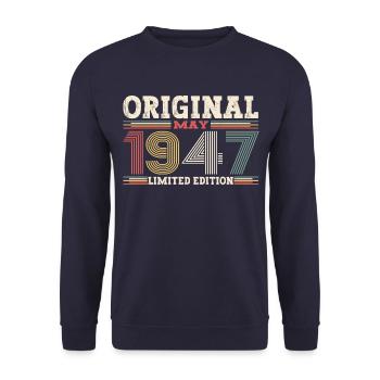 Original Mai 1947 Jahrgang 1947 Geburtstag 1947 - Unisex Pullover - Navy - Vorne - Alina (178cm) & Michal (187cm)