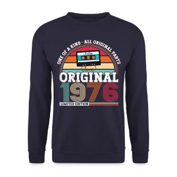 Original July 1976 46th Birthday Gift Men - Unisex Sweatshirt - navy - Front - Alina (178cm) & Michal (187cm)