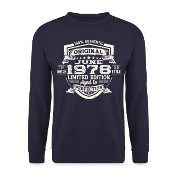 45e anniversaire Juin Millésime 1978 Bouclier original - Sweat-shirt Unisexe - marine - Devant - Alina (178cm) & Michal (187cm)