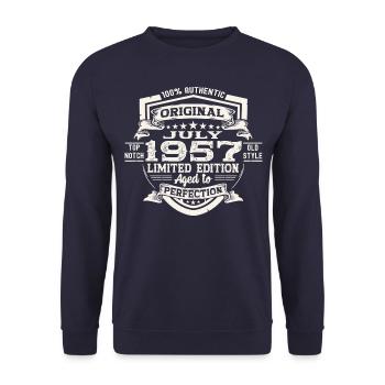66th Birthday Man Original Juillet 1957 - Sweat-shirt Unisexe - marine - Devant - Alina (178cm) & Michal (187cm)
