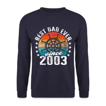 Bester Papa der Welt seit 2003 Kapitän - Unisex Pullover - Navy - Vorne - Alina (178cm) & Michal (187cm)