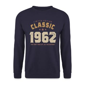 Classic 1962 - 60. Geburtstag Retro Vintage - Unisex Pullover - Navy - Vorne - Alina (178cm) & Michal (187cm)