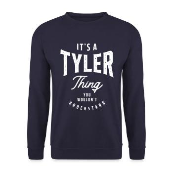 C’est un nom personnalisé Tyler Thing - Sweat-shirt Unisexe - marine - Devant - Alina (178cm) & Michal (187cm)