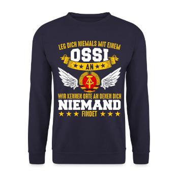 Ostdeutschland Osten Ossi DDR Heimat Ostblock - Unisex Pullover - Navy - Vorne - Alina (178cm) & Michal (187cm)