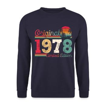 Born 1978 45th birthday Gift man/ woman - Unisex Sweatshirt - navy - Front - Alina (178cm) & Michal (187cm)