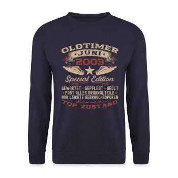20. Geburtstag Mann Juni Jahrgang 2003 Oldtimer - Unisex Pullover - Navy - Vorne - Alina (178cm) & Michal (187cm)