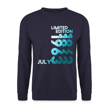 60th Birthday Man Original Juillet 1963 - Sweat-shirt Unisexe - marine - Devant - Alina (178cm) & Michal (187cm)