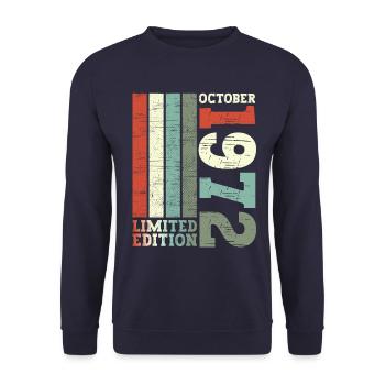 Octobre Né 1972 50e anniversaire Cadeau Cool - Sweat-shirt Unisexe - marine - Devant - Alina (178cm) & Michal (187cm)