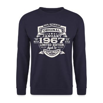 Né en 1967 Janvier 56e anniversaire Homme cadeau - Sweat-shirt Unisexe - marine - Devant - Alina (178cm) & Michal (187cm)
