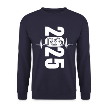Rente Ente 2025 - Ruhestand - Pension Herzkurve - Unisex Pullover - Navy - Vorne - Alina (178cm) & Michal (187cm)
