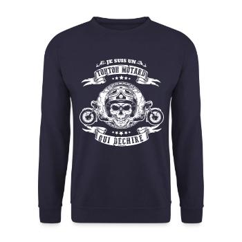 Je suis un tonton motard qui déchire cadeau tonton - Sweat-shirt Unisexe - marine - Devant - Alina (178cm) & Michal (187cm)