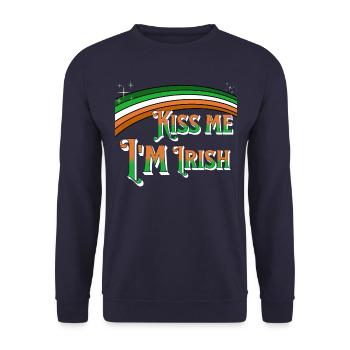 Kiss me Im Irish - Saint Patricks day Paddy's Day - Unisex Sweatshirt - navy - Front - Alina (178cm) & Michal (187cm)