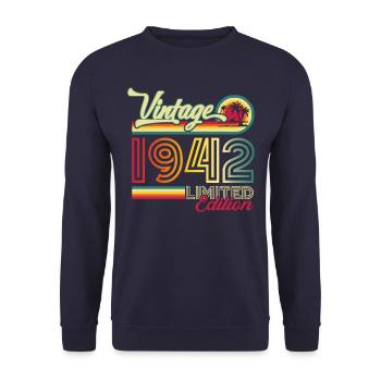 Original vintage 1942 80th birthday gift - Unisex Sweatshirt - navy - Front - Alina (178cm) & Michal (187cm)