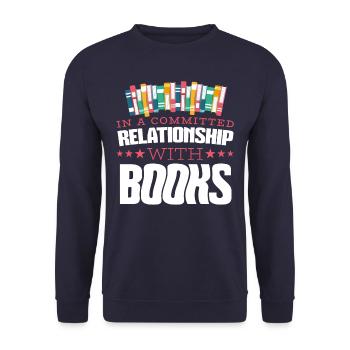 Bücher Buch lesen Bücherei Bibliothek Bücherwurm - Unisex Pullover - Navy - Vorne - Alina (178cm) & Michal (187cm)