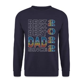 Bester Papa der Welt seit 2022 Vatertag Geburtstag - Unisex Pullover - Navy - Vorne - Alina (178cm) & Michal (187cm)