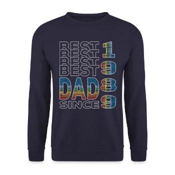 Bester Papa der Welt seit 1989 Vatertag - Unisex Pullover - Navy - Vorne - Alina (178cm) & Michal (187cm)