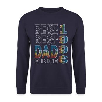 Bester Papa der Welt seit 1996 Vatertag - Unisex Pullover - Navy - Vorne - Alina (178cm) & Michal (187cm)