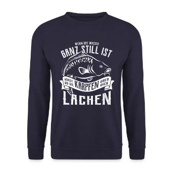 Angler - Wasser ganz still - Karpfen lachen Spruch - Unisex Pullover - Navy - Vorne - Alina (178cm) & Michal (187cm)