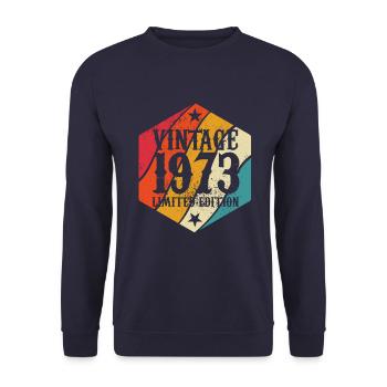 Vintage 1973 Limited Edition - Geschenk - Unisex Pullover - Navy - Vorne - Alina (178cm) & Michal (187cm)