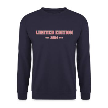 ÉDITION LIMITÉE 2004 - 20E ANNIVERSAIRE - VINGT - Sweat-shirt Unisexe - marine - Devant - Alina (178cm) & Michal (187cm)