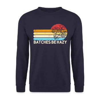 Chargen Be Hazy Hops Retro Sunset IPA Braubier - Unisex Pullover - Navy - Vorne - Alina (178cm) & Michal (187cm)