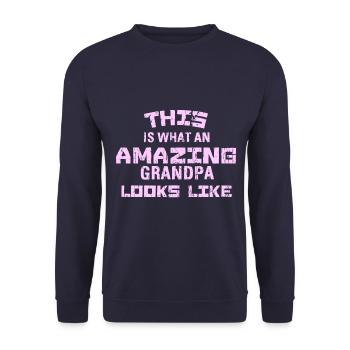 THIS IS WHAT AN AMAZING GRANDPA LOOKS LIKE - Unisex Pullover - Navy - Vorne - Alina (178cm) & Michal (187cm)