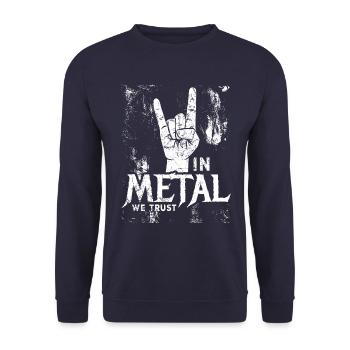 In Metal We Trust - Musik - Spruch - Unisex Pullover - Navy - Vorne - Alina (178cm) & Michal (187cm)