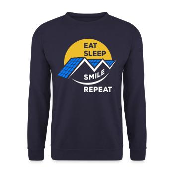 Eat Sleep Smile Repeat - Photovoltaik Spruch - Unisex Pullover - Navy - Vorne - Alina (178cm) & Michal (187cm)