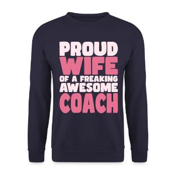 Stolze Ehefrau Eines Verdammt Guten Trainers - Unisex Pullover - Navy - Vorne - Alina (178cm) & Michal (187cm)