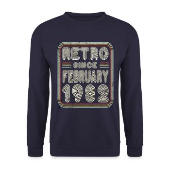 Anniversaire Février 1982 Cadeau rétro - Sweat-shirt Unisexe - marine - Devant - Alina (178cm) & Michal (187cm)