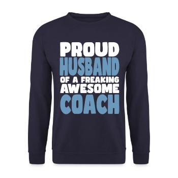 Stolze Ehefrau Eines Verdammt Guten Trainers - Unisex Pullover - Navy - Vorne - Alina (178cm) & Michal (187cm)